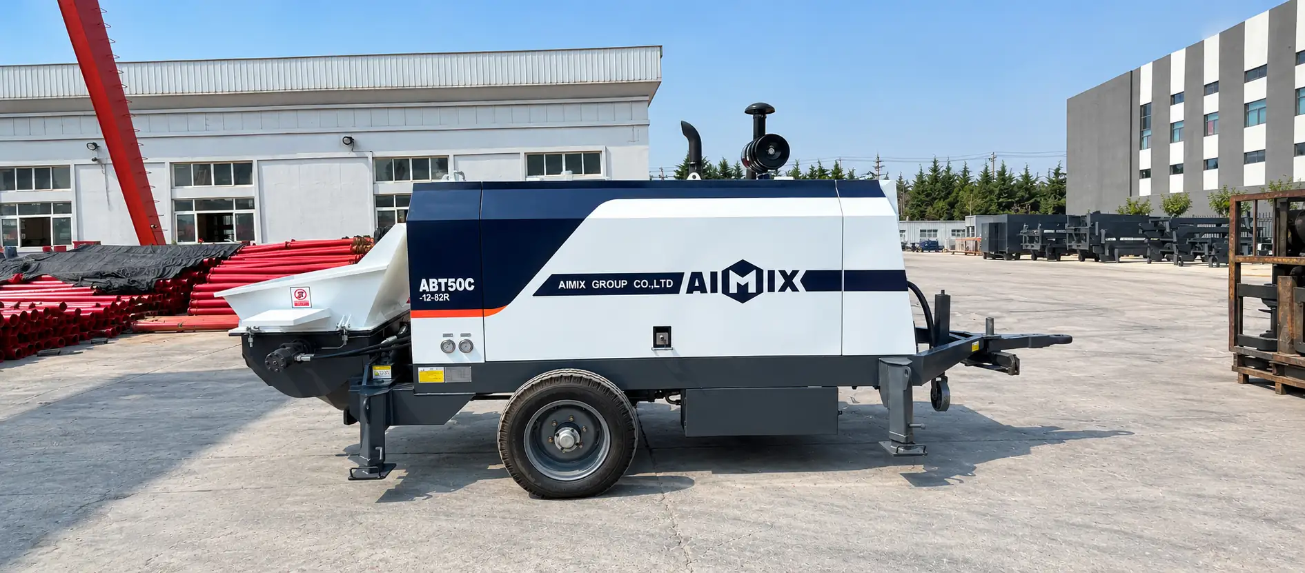 concrete trailer pump photo